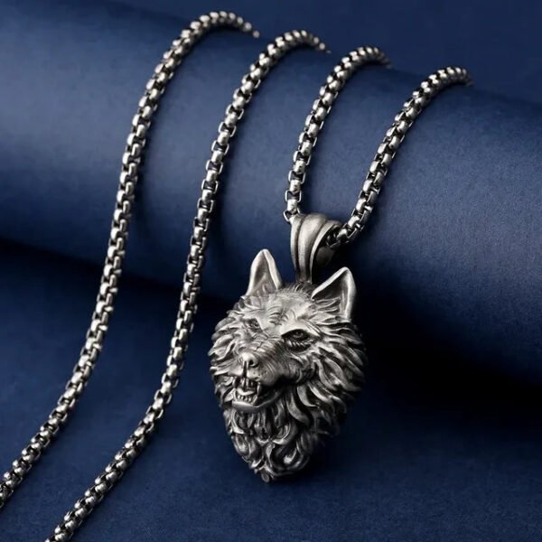 Vintage Metal Tin Lion Head Pendant Necklaces Men's Hip Hop Punk Animal Tiger Bear Wolf High End Couple Sweater Chain Jewelry