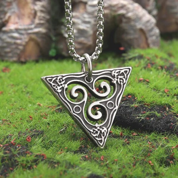 Retro Gothic Mystical Angel Wings Pendant Necklace