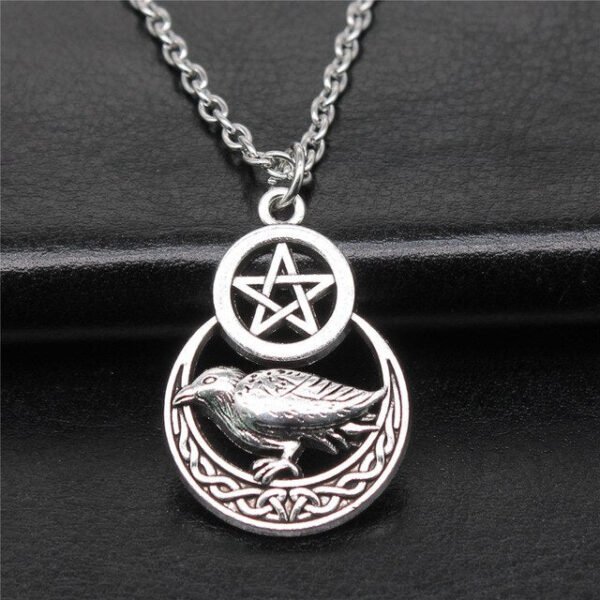Sorcery Wizard Pentagram Star Pendant Necklace