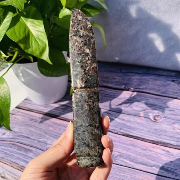 Mineraali Natural Crystal Dagger Healing Protection Stone Reiki Yooperlite Aventurine Obsidian Quartz Knife Shape Gems
