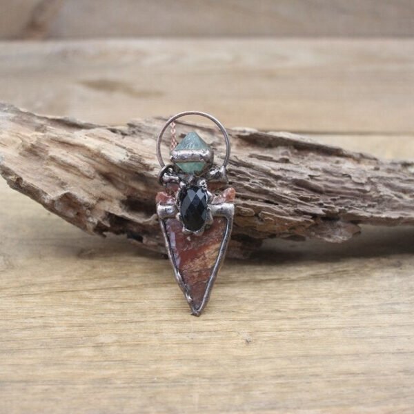 Reiki Energy India Agates Arrow Pendants Antique Copper Raw Stone Crescent Moon Meditation Witch Necklace Retro Jewelry,