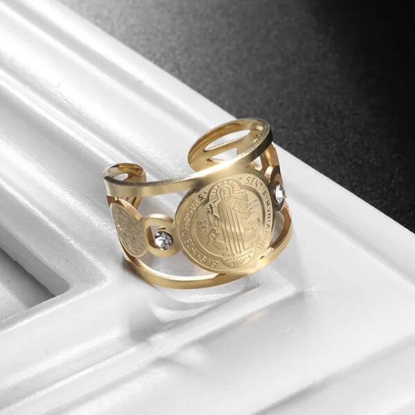 Egyptian Gods Horus Anubis Pharaoh Totem Ring