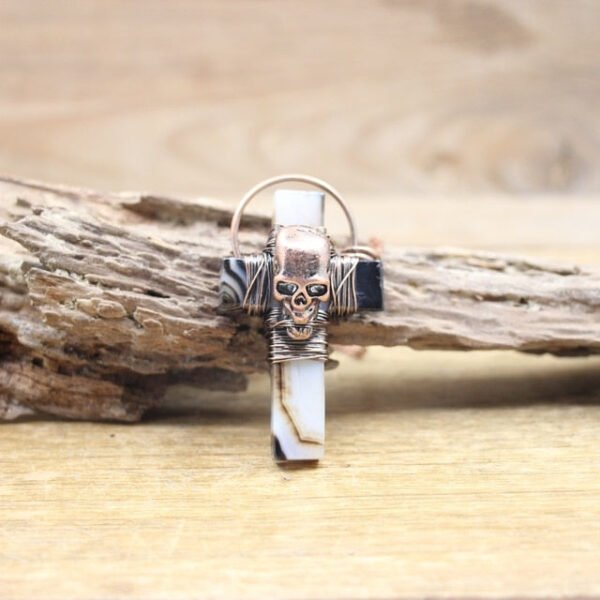 Natural Agates Cross Soldered Bronze Pendants Antique Copper Wire Wrap Amethysts Citrine Skull Necklaces